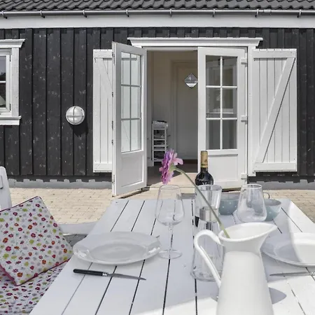 펜션 3 Bedroom Cozy In *