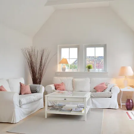 3 Bedroom Cozy In * Vejby